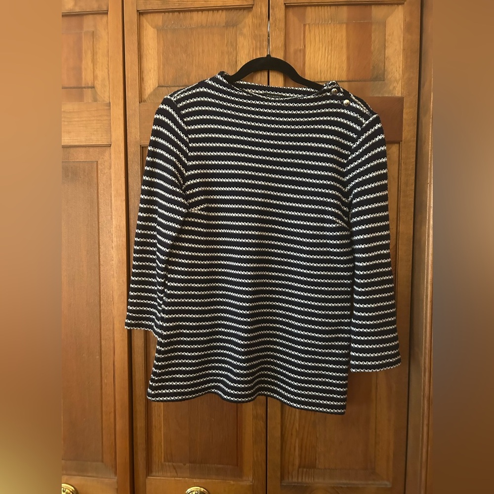 Talbot's Women's Sz S Preppy Minimalist Sleek Chic Blue and White Striped Top